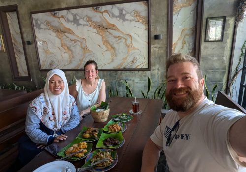 Maria y Ruben (Singapur e Indonesia)